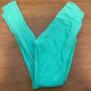 NWOT Never Worn Gym Shark